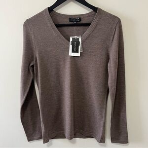 Lord & Taylor 100% Merino Wool V-Neck Sweater Size S